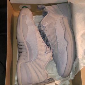 Air Jordan 12 ‘Wolf Grey Low”